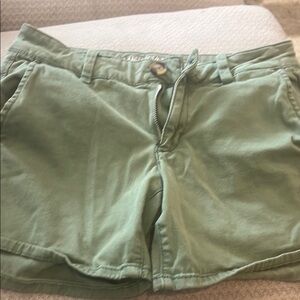 American Eagle stretch khaki shorts